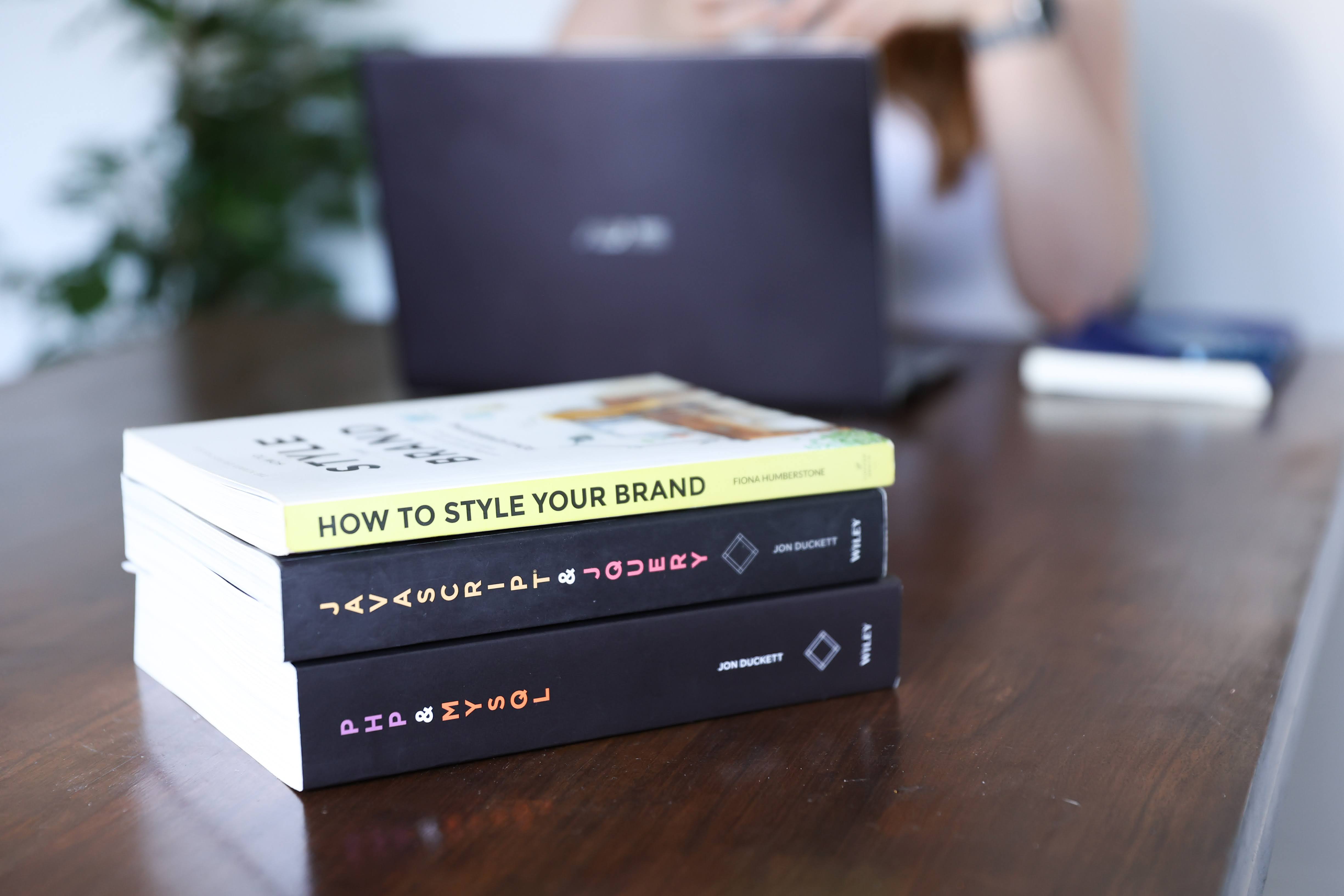 How collaborating with a web developer can help you stand out as a web designer